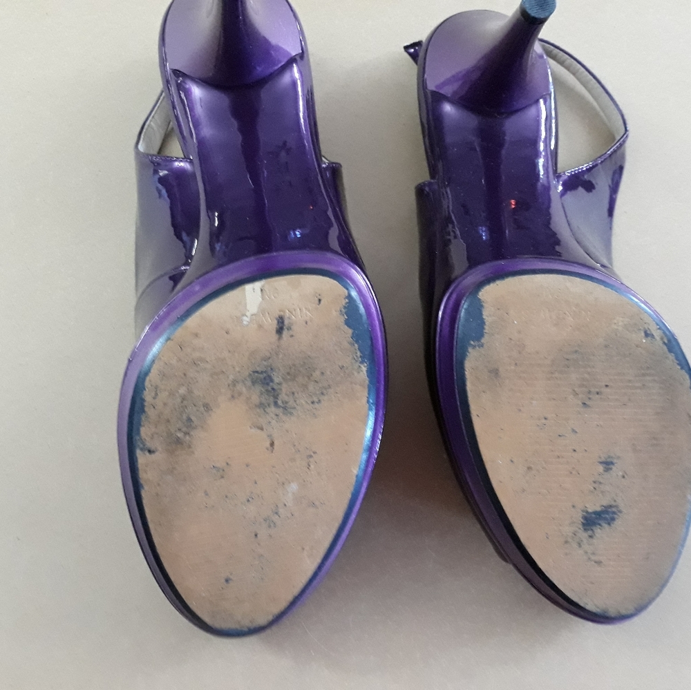 Heels - Picture 2 of 3